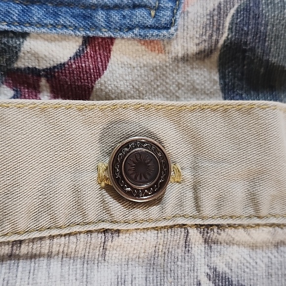 Floral Denim Vest - Picture 8 of 10